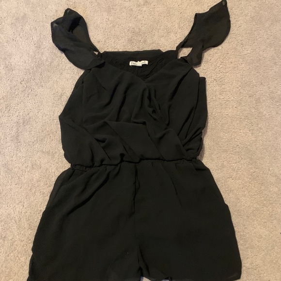 Short Romper - Picture 1 of 1